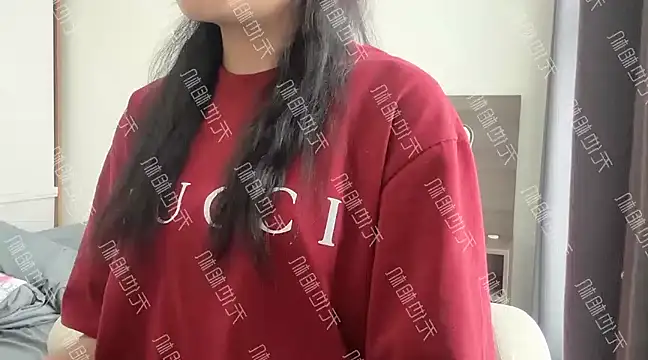 Snapshot of Hanna_Quyen9x chatting on 01.05.25 Hanna Quyen9x online show from 01.05.25