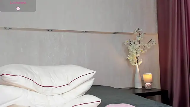 Snapshot of Erika_Carpenter chatting on 07.14.26 Erika Carpenter online show from 07.14.26