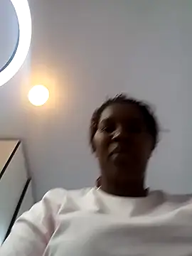 Snapshot of stripqueenx2 chatting on 12.03.24 stripqueenx2 online show from 12.03.24