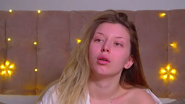 Snapshot of LiliaBianka chatting on 01.14.25 LiliaBianka online show from 01.14.25