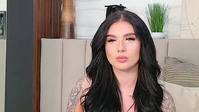 Snapshot of CarolinePrescott chatting on 02.21.26 CarolinePrescott online show from 02.21.26