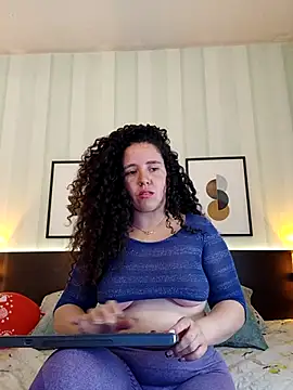 Snapshot of Valeria__soler chatting on 02.15.25 Valeria soler online show from 02.15.25