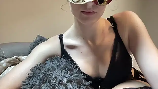 lexihot0000 online show from 12.17.25