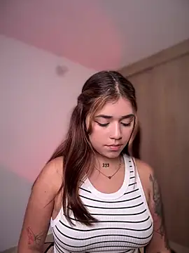 JoselinFlower  online show from 12.22.24