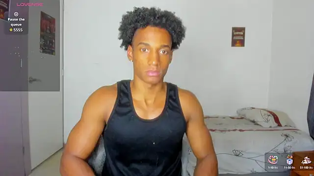 Snapshot of Malkongarcia chatting on 09.13.25 Malkongarcia online show from 09.13.25