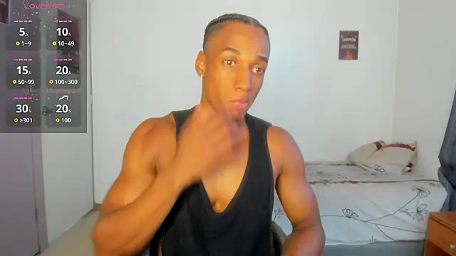 Snapshot of Malkongarcia chatting on 09.19.25 Malkongarcia online show from 09.19.25