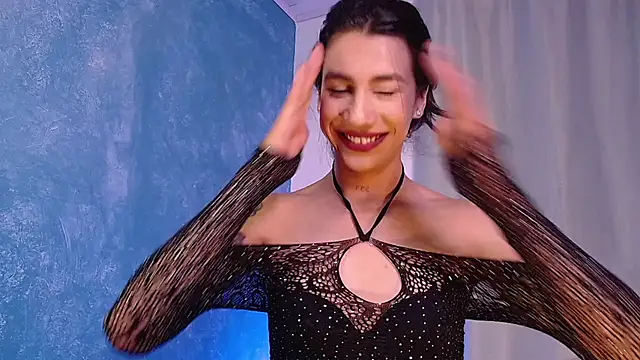 sofiaa grey  online show from 01.14.25