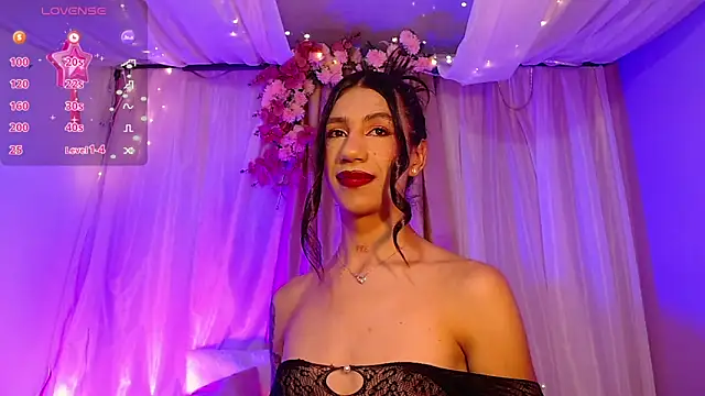 sofiaa grey  online show from 03.06.25