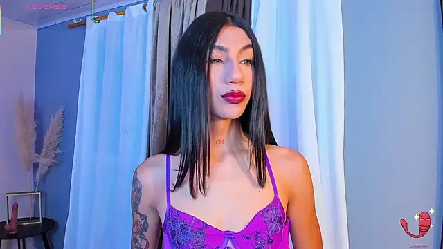 sofiaa grey  online show from 10.27.25