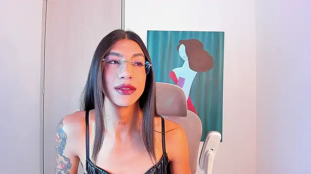 sofiaa grey  online show from 02.04.26