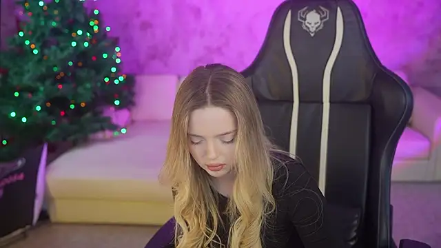 Snapshot of Cassy-Celestial_ chatting on 01.18.26 Cassy-Celestial online show from 01.18.26