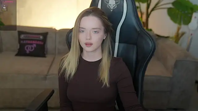 Snapshot of Cassy-Celestial_ chatting on 02.28.26 Cassy-Celestial online show from 02.28.26