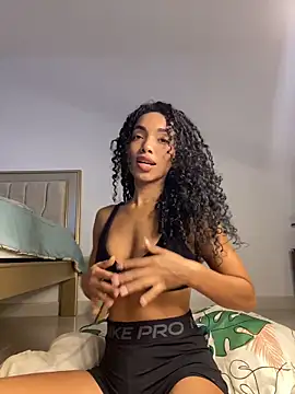 nicoleebony1 online show from 12.19.25