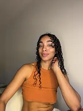 Snapshot of nicoleebony1 chatting on 04.28.26 nicoleebony1 online show from 04.28.26