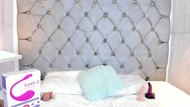 leigh-angels online show from 12.31.24