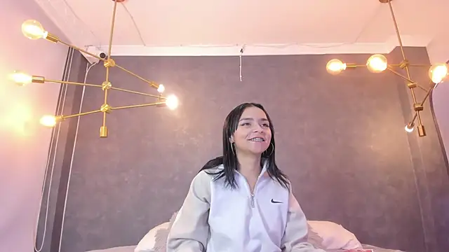 leigh-angels online show from 11.06.25