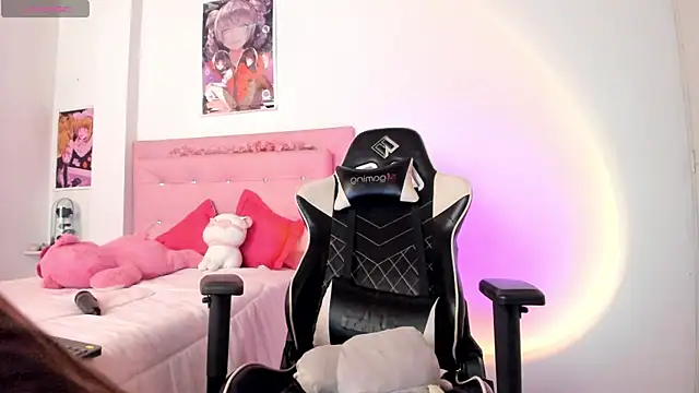 little jade online show from 10.30.25