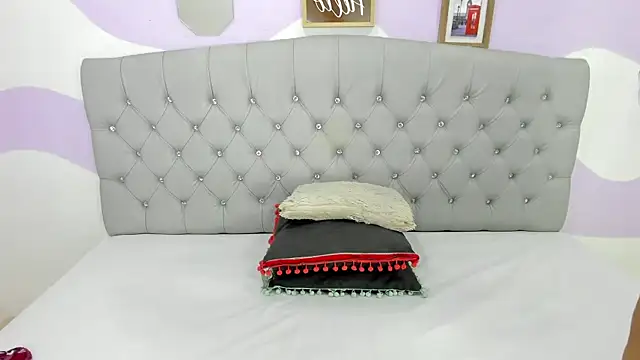 Snapshot of BRIYITHMENA chatting on 12.05.25 BRIYITHMENA online show from 12.05.25