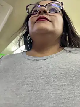 Snapshot of Sol_biglips chatting on 07.01.26 Sol biglips online show from 07.01.26