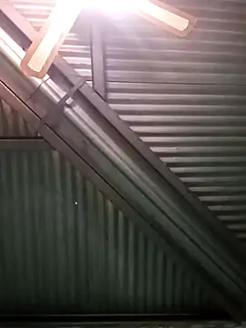 HandsomeBuoyy21 online show from 04.18.26