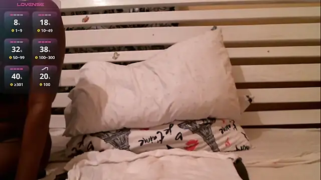 black sexy queen online show from 10.23.25