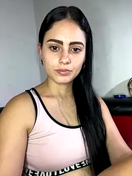 Snapshot of Azuna25 chatting on 10.19.25 Azuna25 online show from 10.19.25