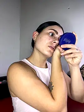 Snapshot of Azuna25 chatting on 10.22.25 Azuna25 online show from 10.22.25