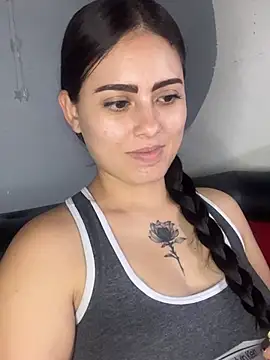Snapshot of Azuna25 chatting on 06.22.26 Azuna25 online show from 06.22.26