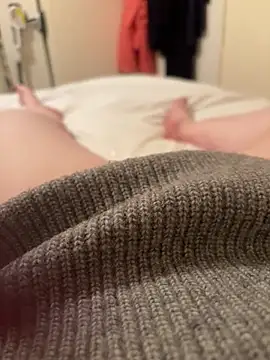 Snapshot of curvygirll2 chatting on 01.08.25 curvygirll2 online show from 01.08.25