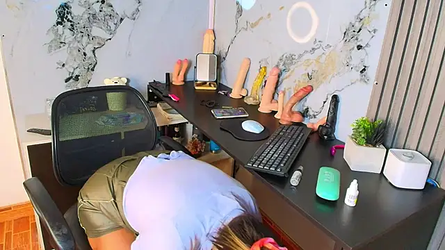 AlixLong online show from 09.27.25