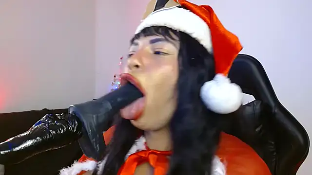 Snapshot of Anabel693 chatting on 12.24.24 Anabel693 online show from 12.24.24