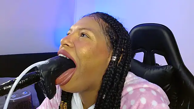 Snapshot of Anabel693 chatting on 01.19.25 Anabel693 online show from 01.19.25