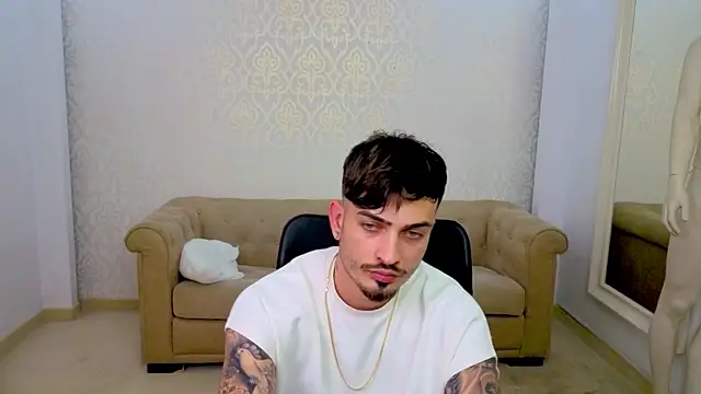 Snapshot of BrandonTate chatting on 05.24.26 BrandonTate online show from 05.24.26
