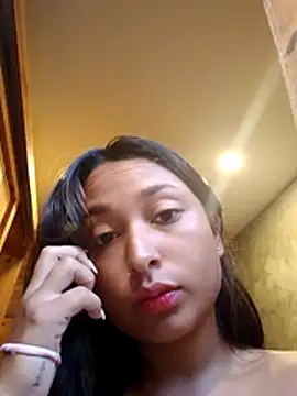 Snapshot of Bonnie_Clydeee chatting on 11.28.25 Bonnie Clydeee online show from 11.28.25