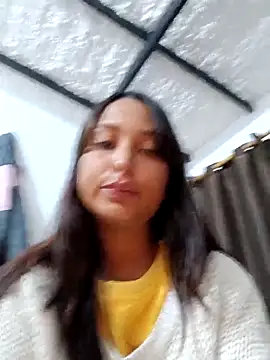 Snapshot of Bonnie_Clydeee chatting on 12.05.25 Bonnie Clydeee online show from 12.05.25