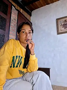 Bonnie Clydeee online show from 03.13.26