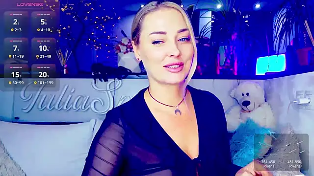  JuliaSpace  online show from 11.06.25