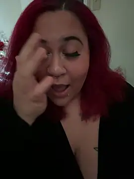 Snapshot of Juicyjordie chatting on 12.08.24 Juicyjordie online show from 12.08.24