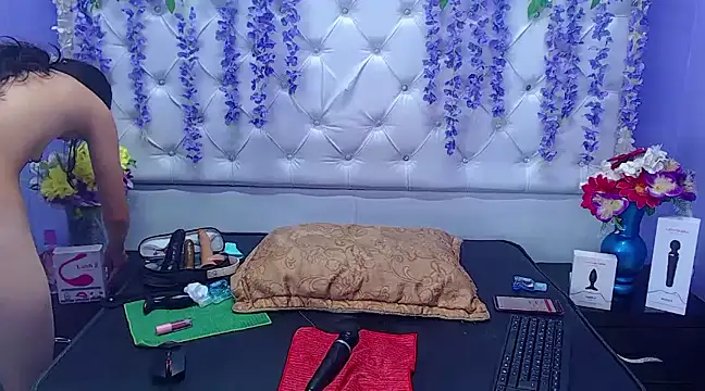 Brith Adams online show from 02.09.25