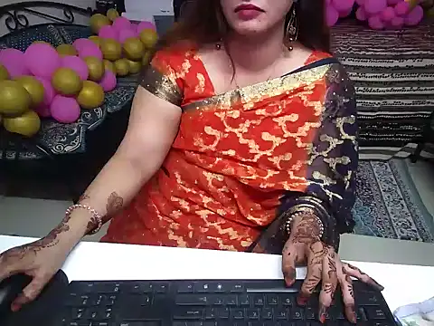 Snapshot of Arushisingh8888 chatting on 12.15.24 Arushisingh8888 online show from 12.15.24