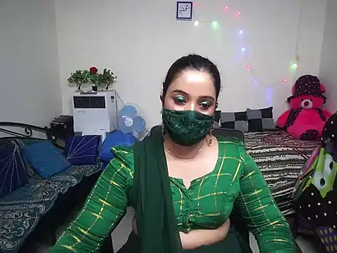 Snapshot of Arushisingh8888 chatting on 02.21.25 Arushisingh8888 online show from 02.21.25