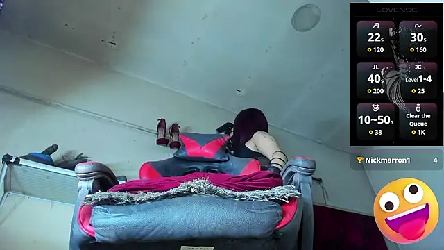 Snapshot of Trixy_star_horney chatting on 01.08.26 Trixy star horney online show from 01.08.26