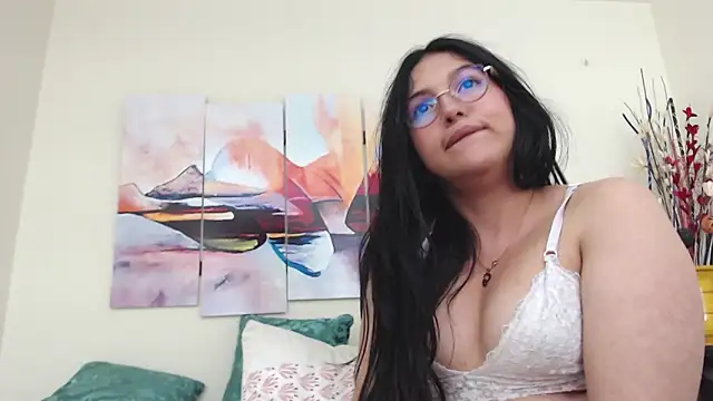 KatrinaRolan online show from 03.07.25