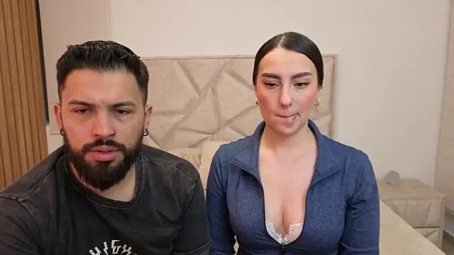 Snapshot of teseo_and_afroditha_ chatting on 09.17.25 teseo and afroditha  online show from 09.17.25