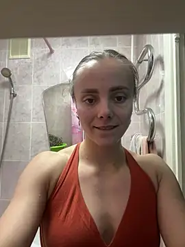 Snapshot of AlisaKissss chatting on 12.22.24 AlisaKissss online show from 12.22.24