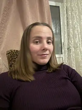 Snapshot of AlisaKissss chatting on 12.31.24 AlisaKissss online show from 12.31.24