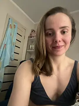 Snapshot of AlisaKissss chatting on 02.05.25 AlisaKissss online show from 02.05.25