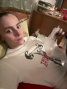 Snapshot of AlisaKissss chatting on 02.08.25 AlisaKissss online show from 02.08.25