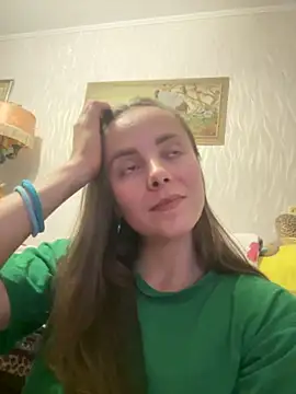 Snapshot of AlisaKissss chatting on 10.04.25 AlisaKissss online show from 10.04.25