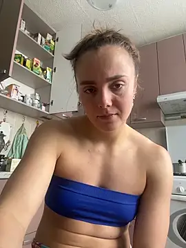 Snapshot of AlisaKissss chatting on 12.22.25 AlisaKissss online show from 12.22.25